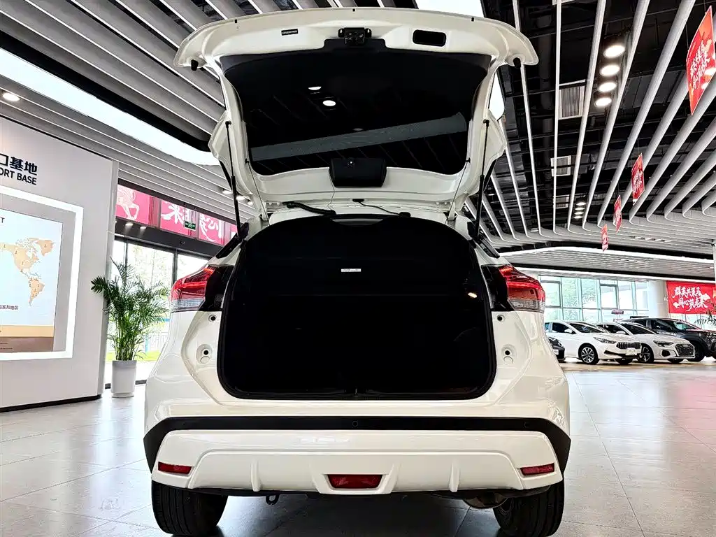 Nissan Kicks 2023 — фото 9