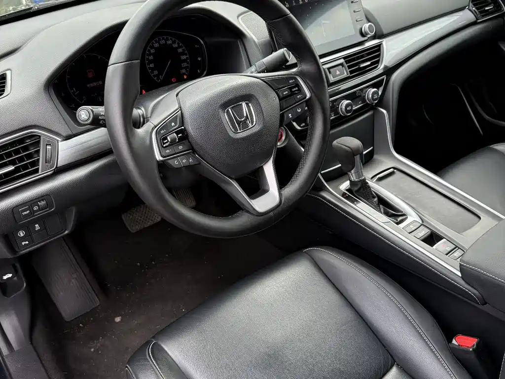 Honda Inspire 2019 — фото 5