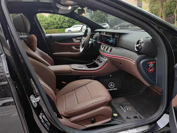Mercedes-Benz E-Class 2022