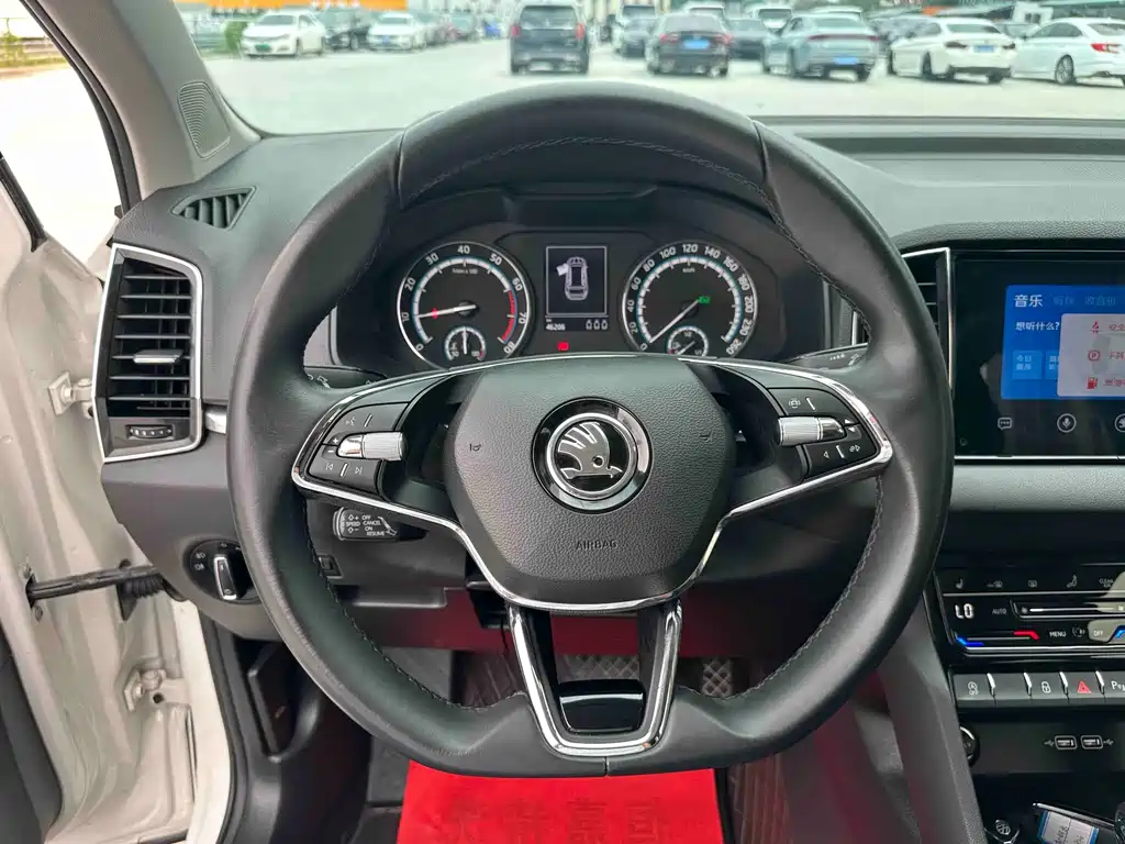 Skoda Karoq 2022 — фото 14