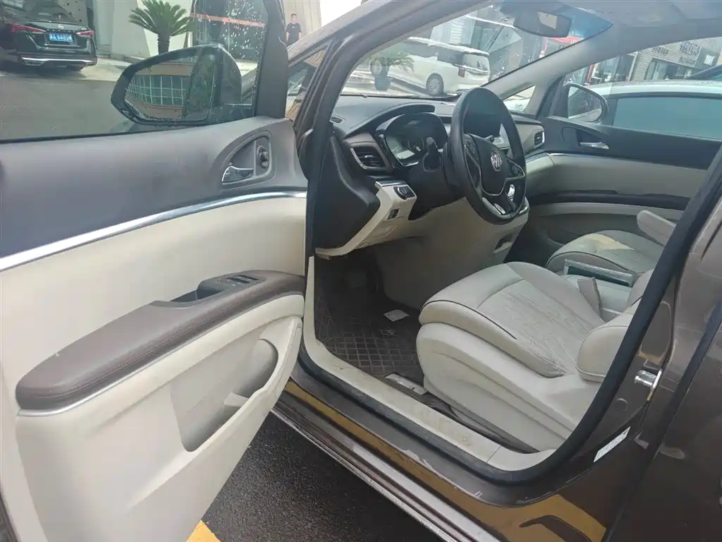 Buick GL8 2022