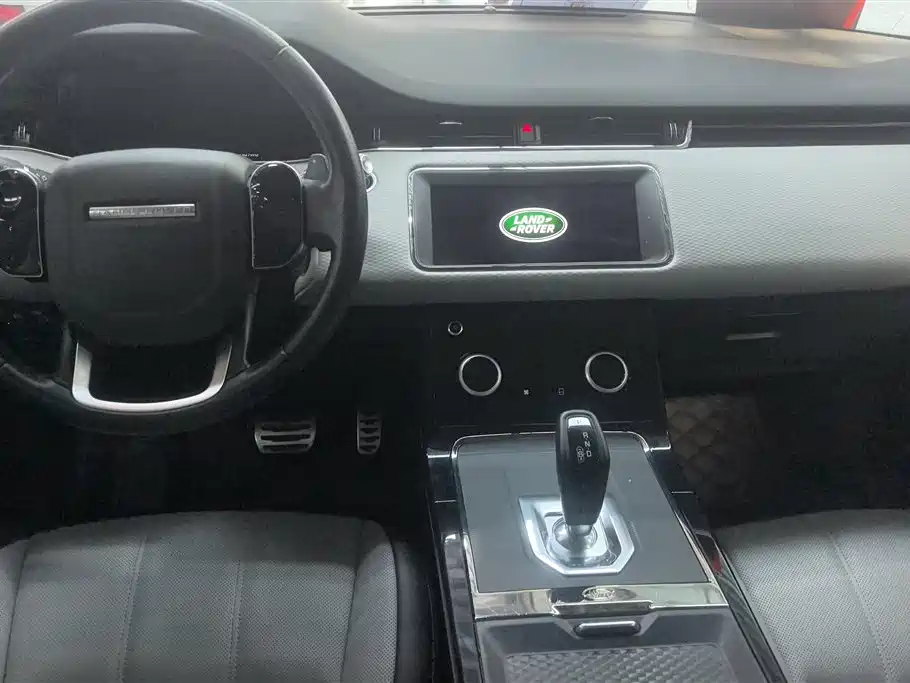 Land Rover Evoque 2020 — фото 16
