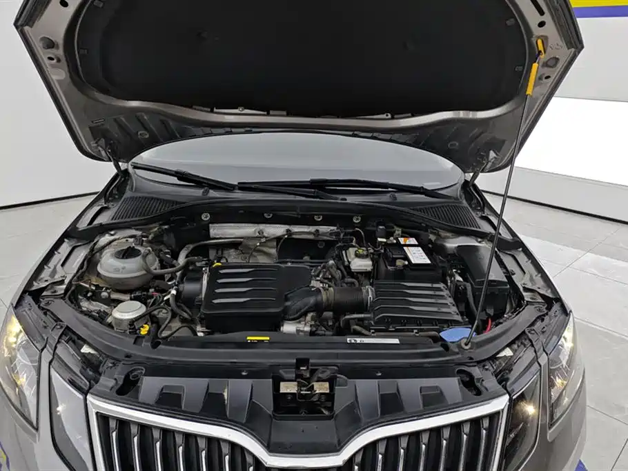 Skoda Octavia 2021 — фото 10
