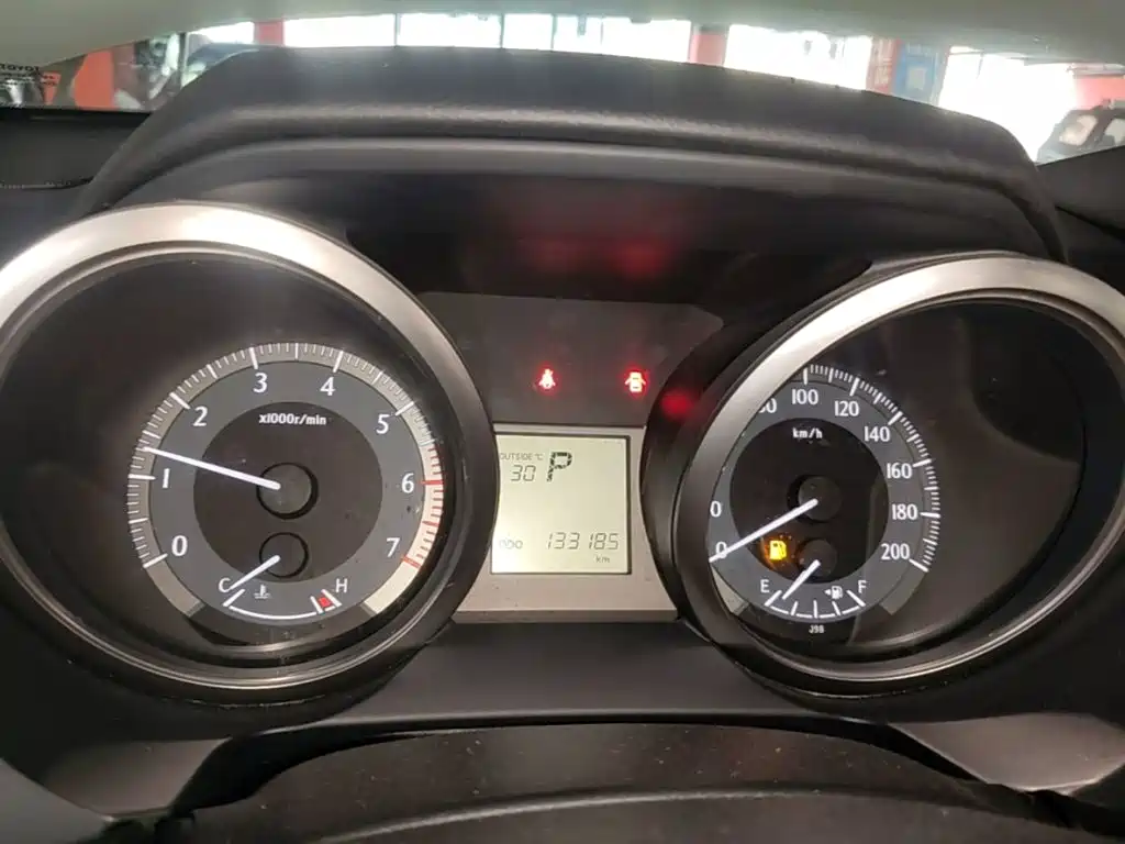 Toyota Prado 2017 — фото 12