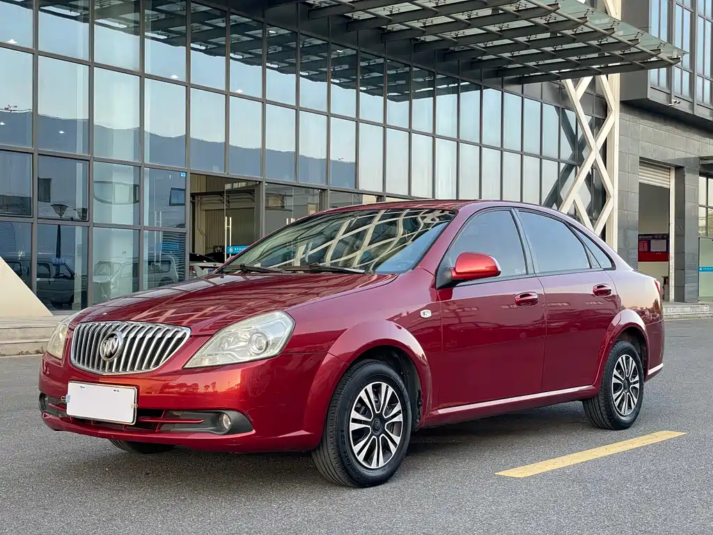 Buick Excelle 2013 — фото 1