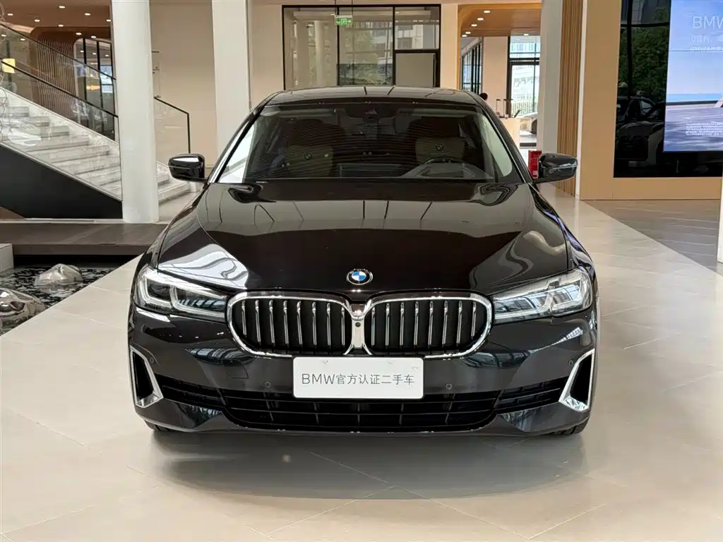 BMW 5 Series 2021 — фото 15