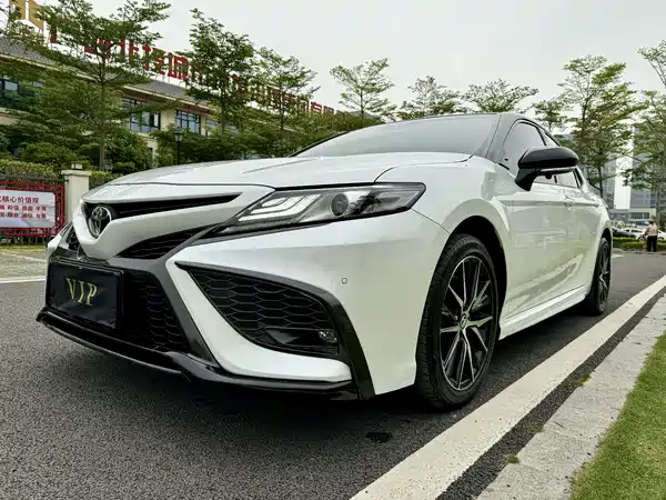 Toyota Camry 2021