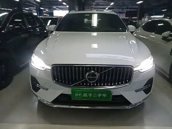Volvo XC60 Plug-In Hybrid 2024