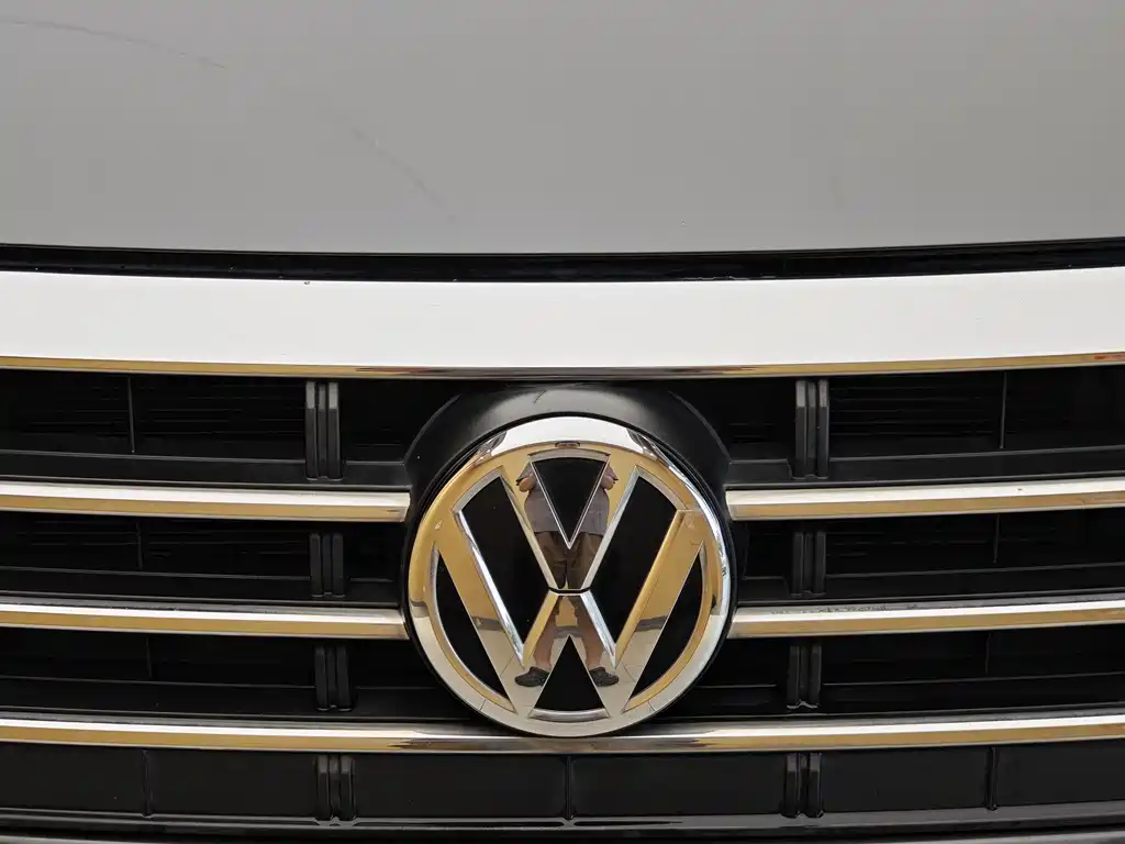 Volkswagen Sagitar 2022