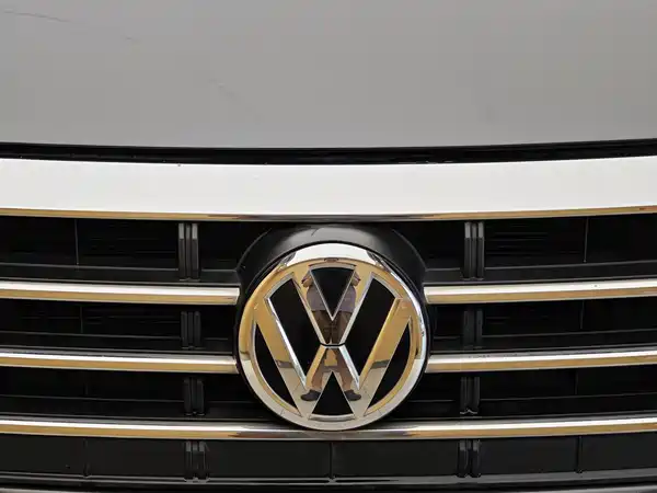 Volkswagen Sagitar 2022
