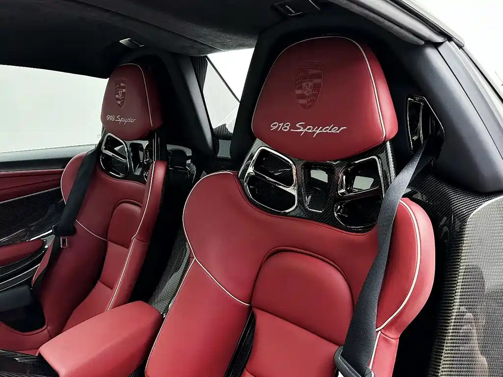 Porsche 918 Spyder 2016 — фото 32