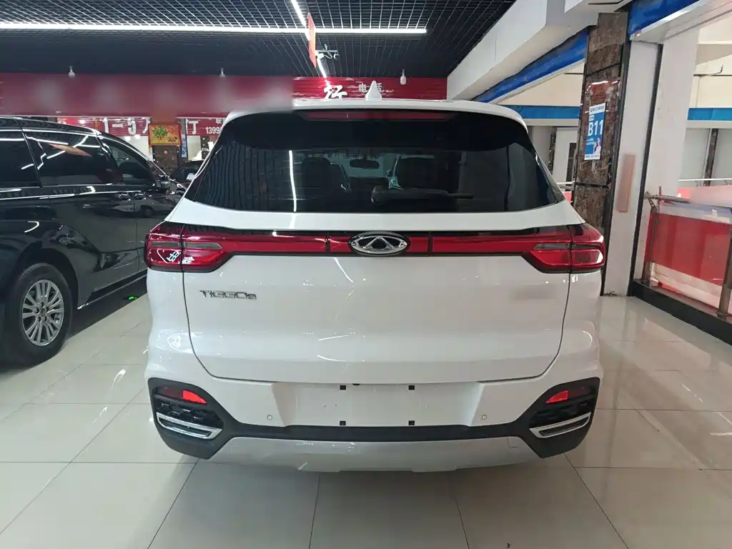 Chery Tiggo 8 2018 — фото 4