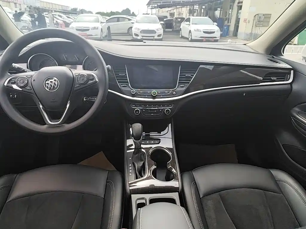 Buick Verano 2019 — фото 9