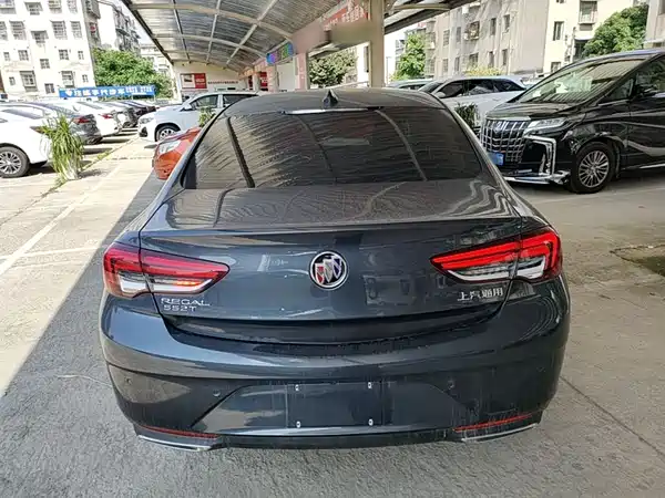 Buick Regal 2020
