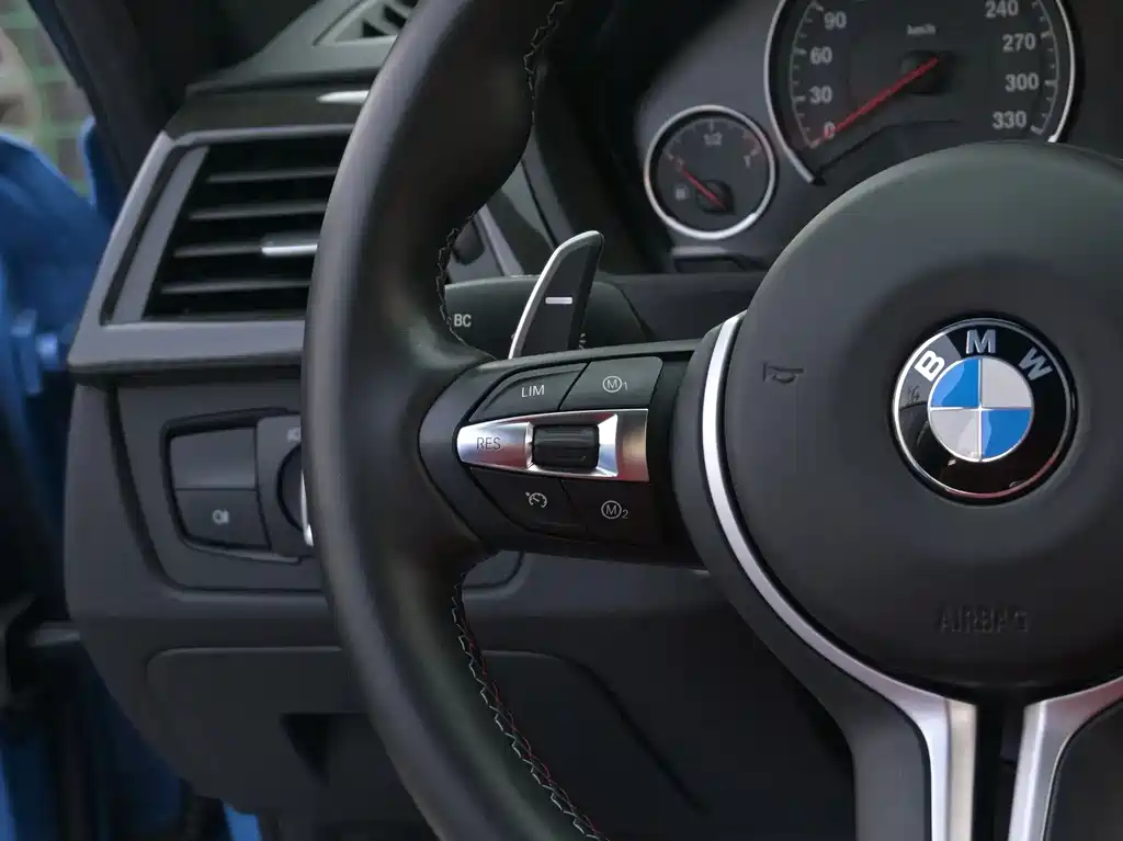 BMW M3 2016 — фото 16