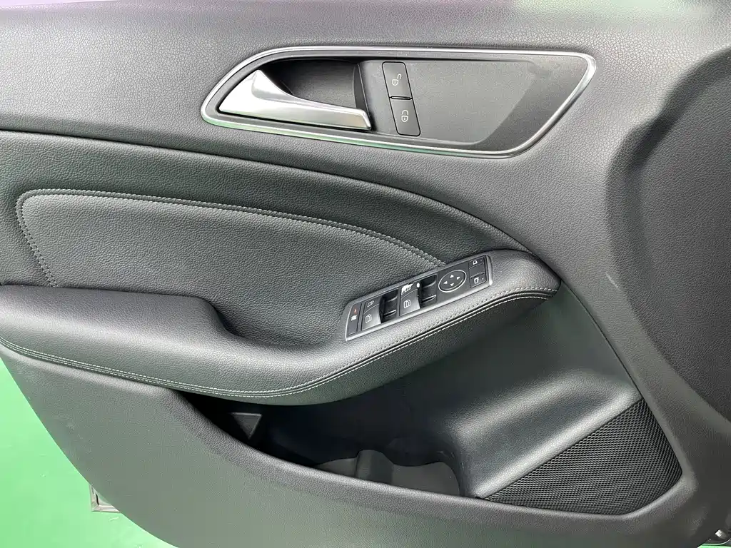 Mercedes-Benz B-Class 2014 — фото 19