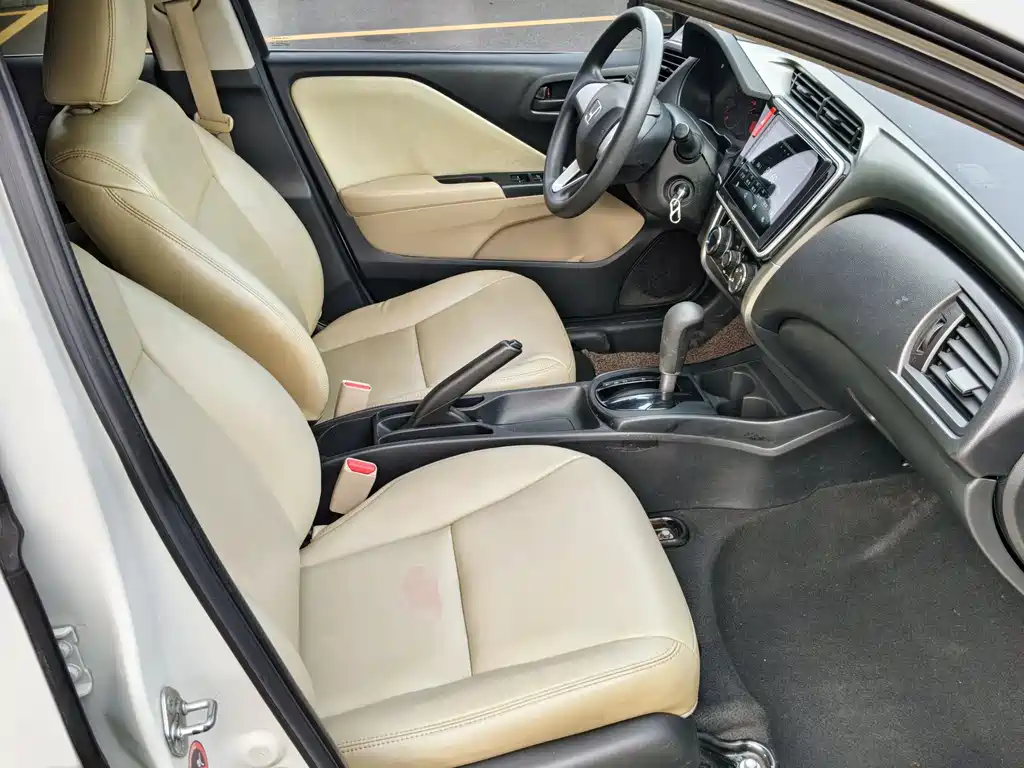 Honda City 2017 — фото 16