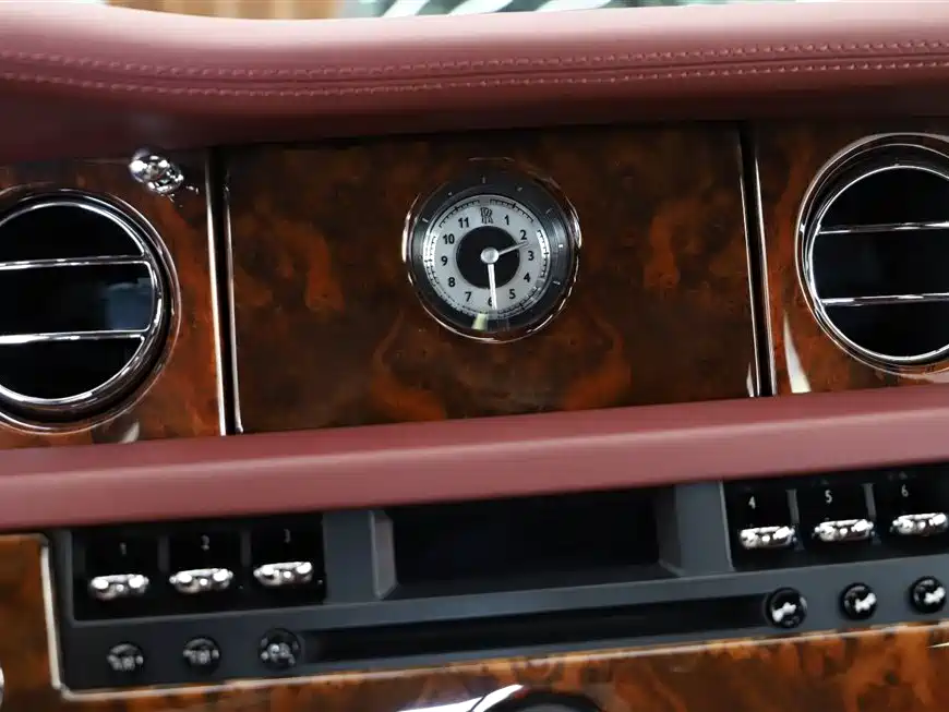 Rolls-Royce Phantom 2012 — фото 11