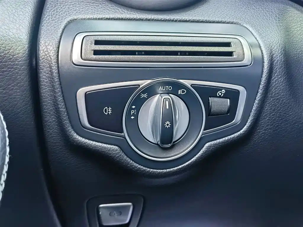 Mercedes-Benz GLC 2021 — фото 29