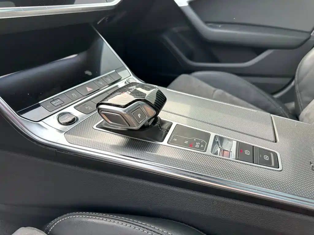 Audi A6L 2021 — фото 12