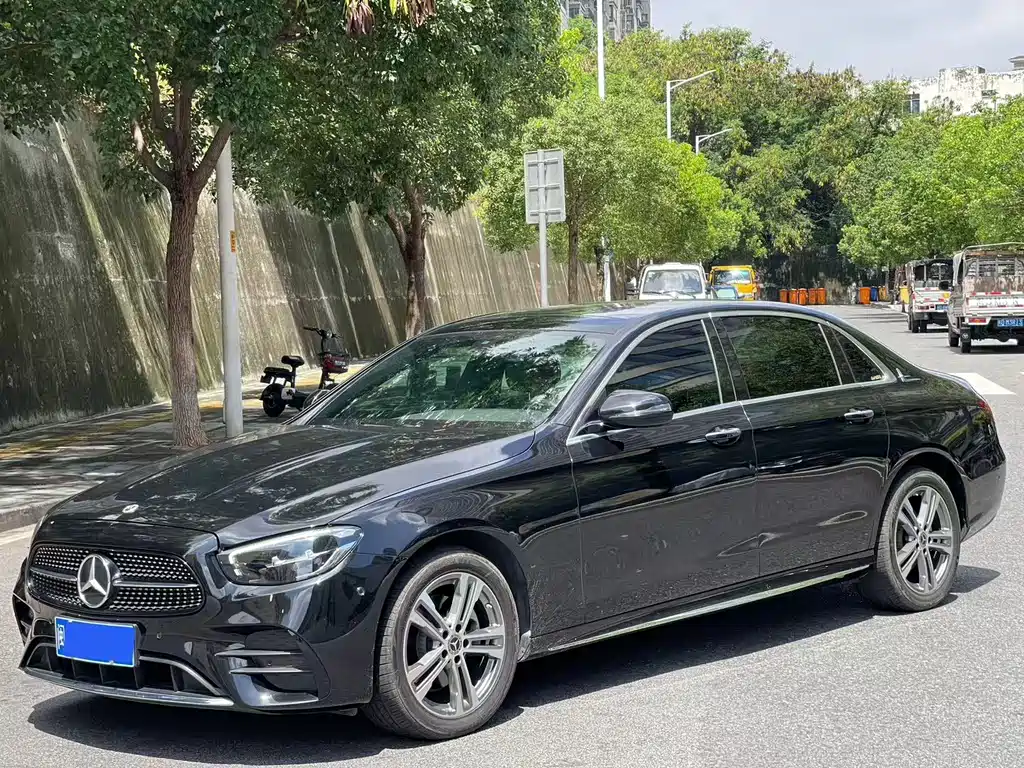Mercedes-Benz E-Class 2023