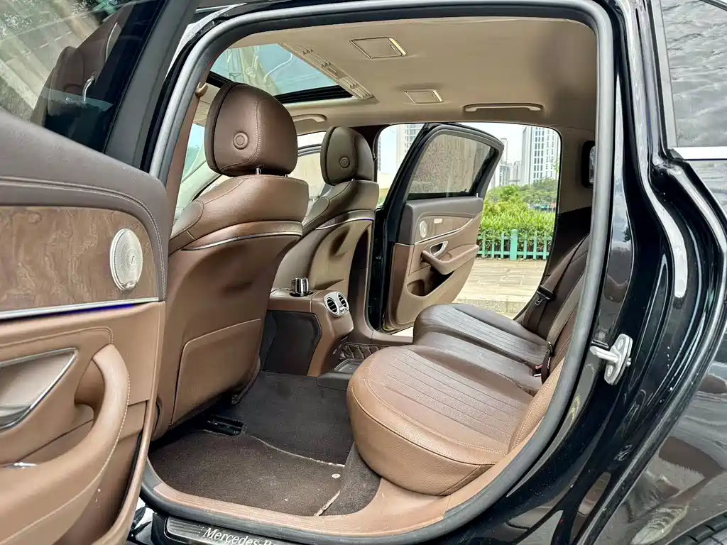 Mercedes-Benz E-Class 2019