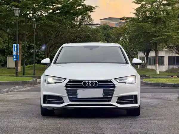 Audi A4L 2017