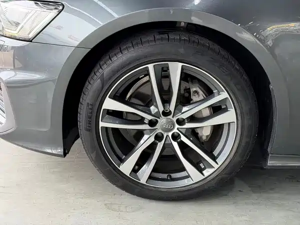 Audi A6L 2020
