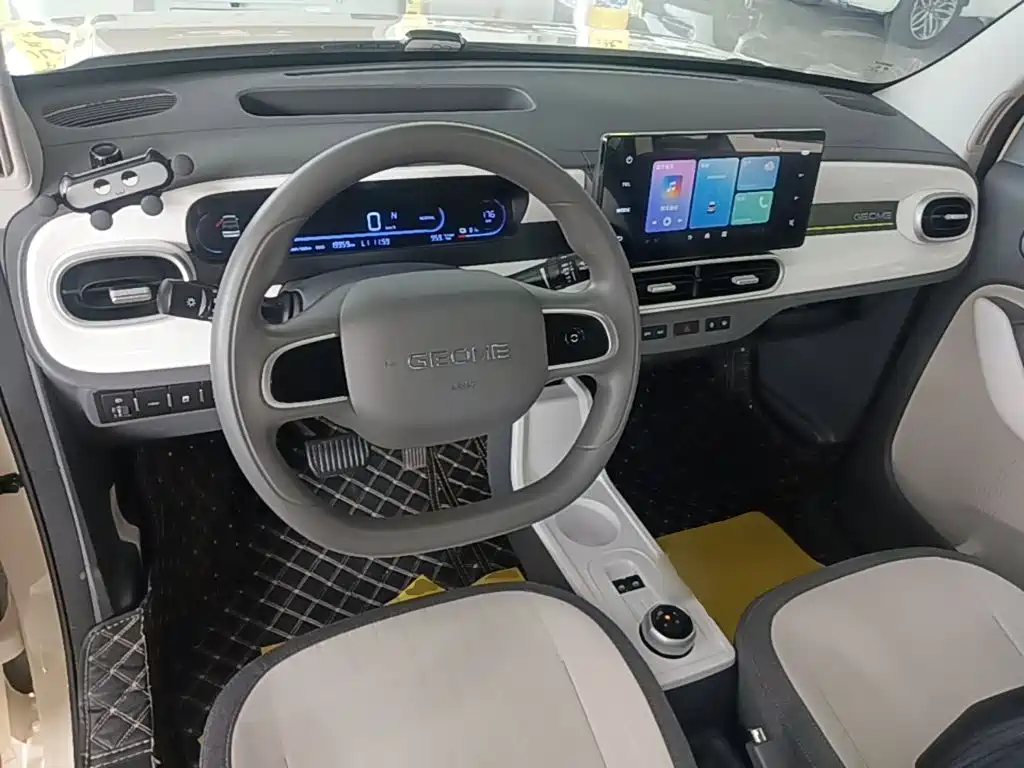 Geely Galaxy Panda 2025 — фото 10