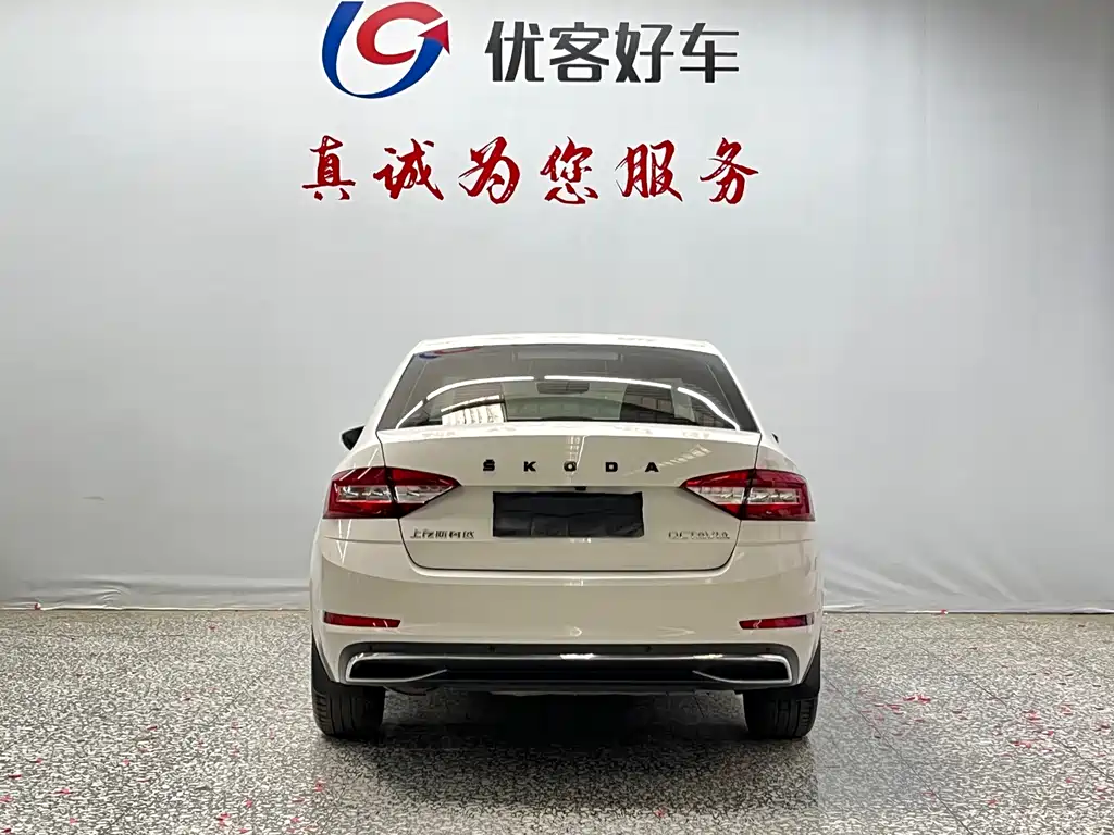 Skoda Octavia 2021 — фото 16