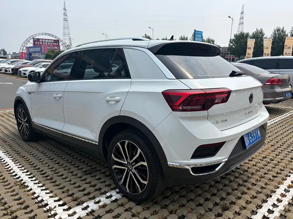 Volkswagen T-Roc 2023