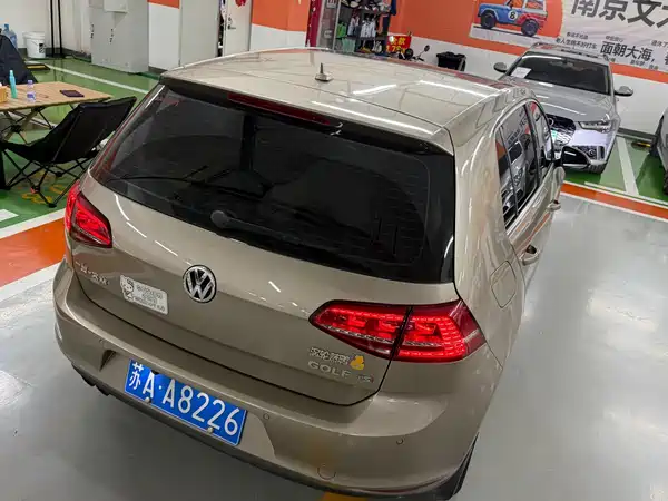 Volkswagen Golf 2014