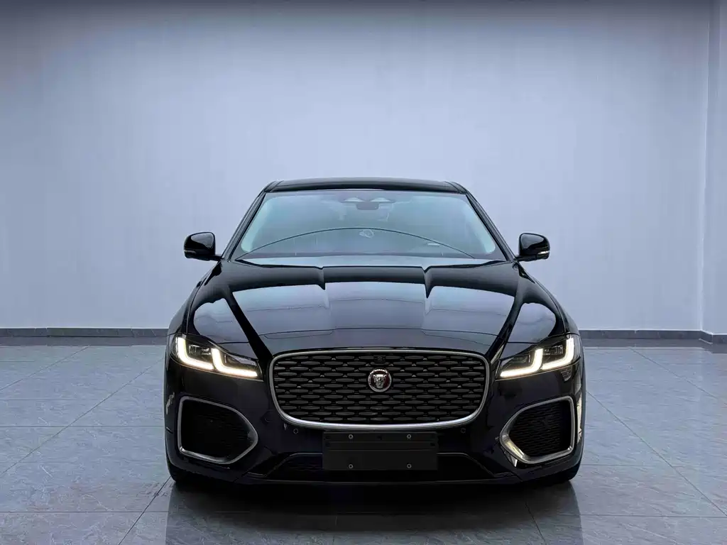 Jaguar XFL 2024