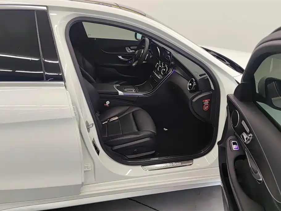 Mercedes-Benz C-Class 2020 — фото 8