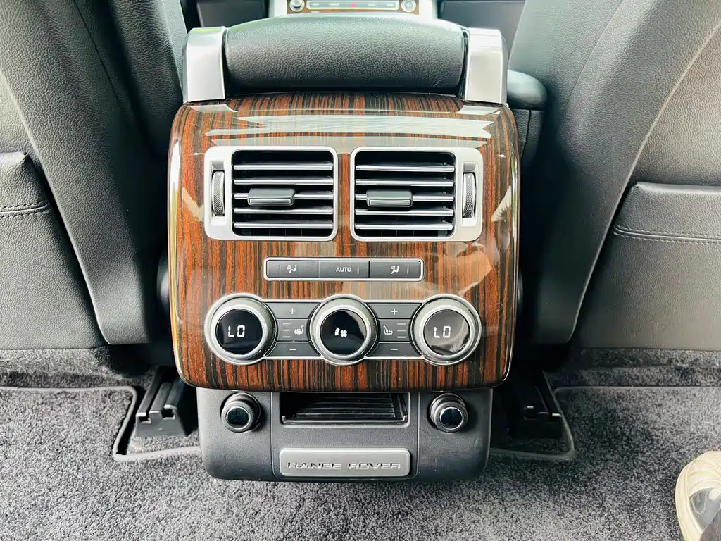 Land Rover Range Rover 2017 — фото 14