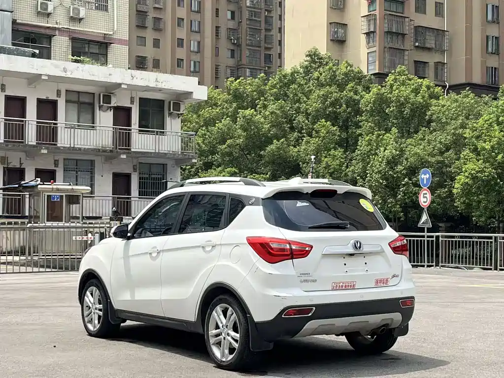 Changan CS35 2018 — фото 10