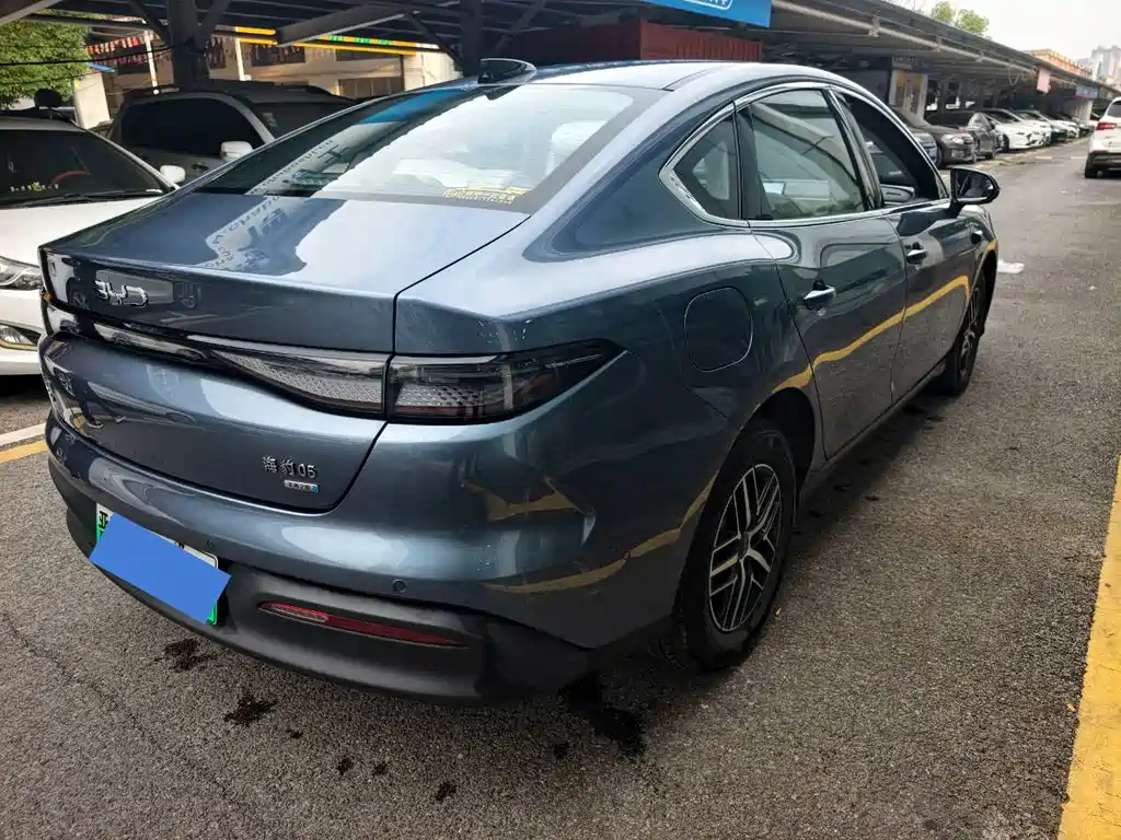 BYD Seal 05 DM-i 2025 — фото 10