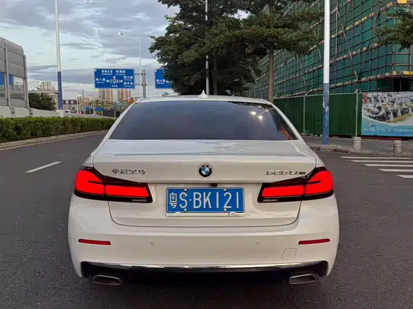 BMW 5 Series 2022