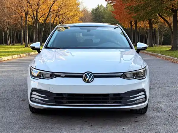 Volkswagen Golf 2023
