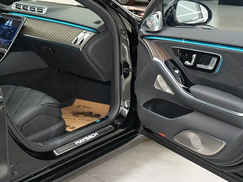 Mercedes-Benz Maybach S-Class 2022 — фото 23