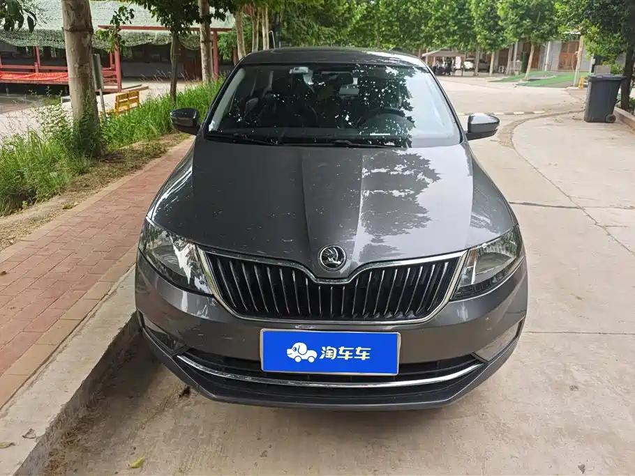 Skoda Rapid 2017 — фото 2