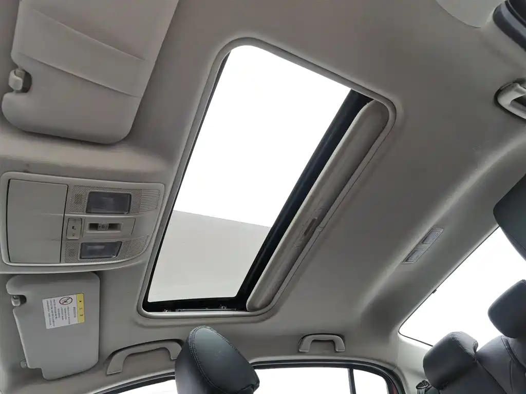 Mazda 3 Axela 2016 — фото 14