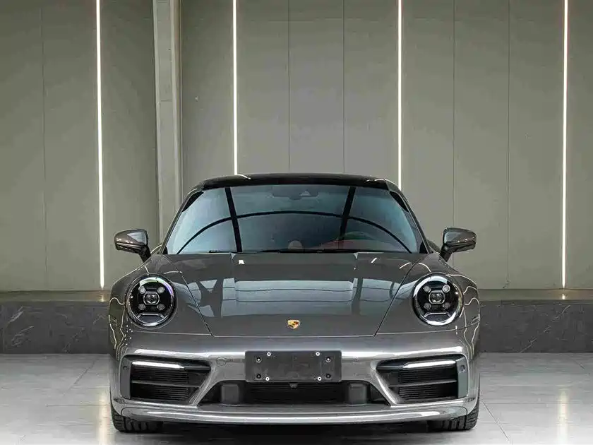 Porsche 911 2023