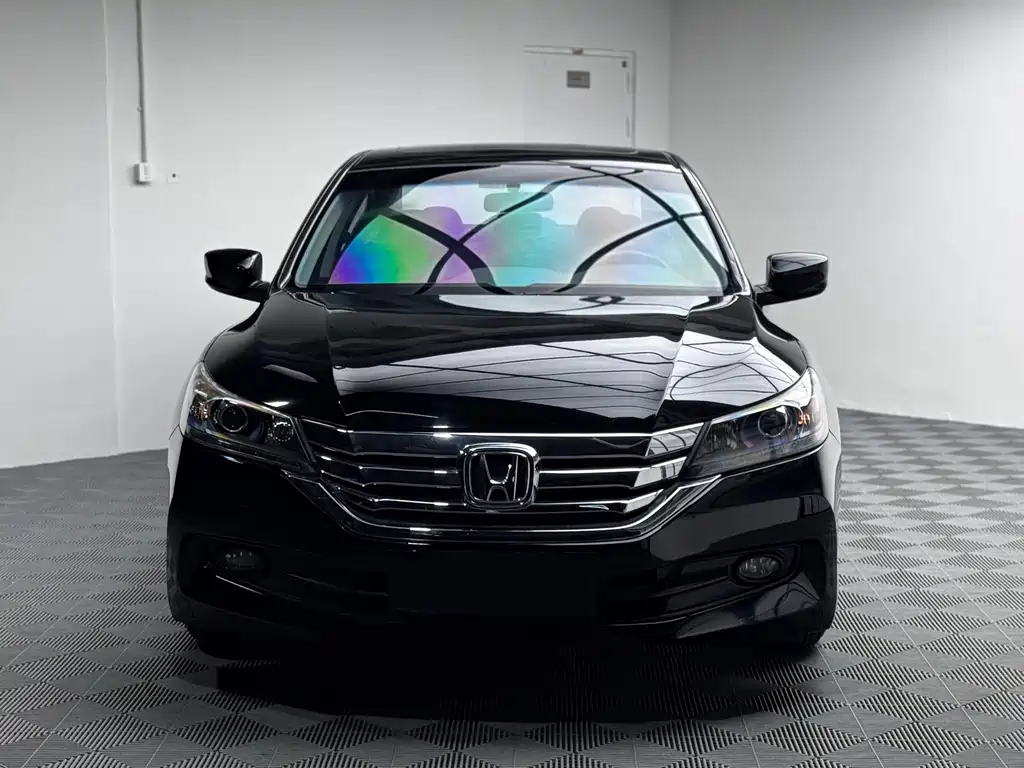 Honda Accord 2014 — фото 2