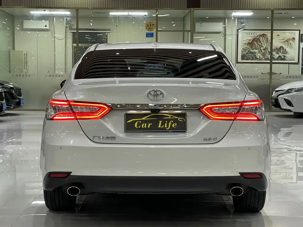 Toyota Camry 2021 — фото 11