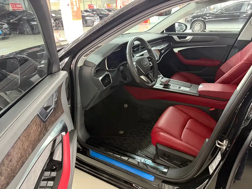 Audi A6L 2022