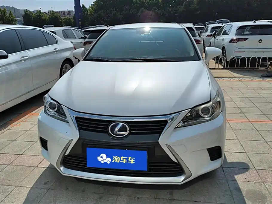 Lexus CT 2014