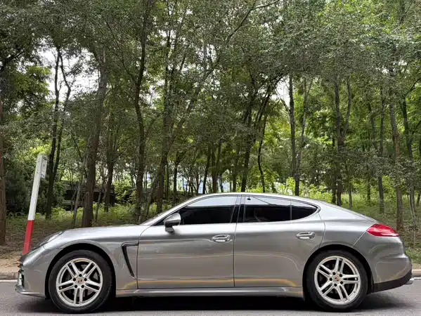 Porsche Panamera 2014