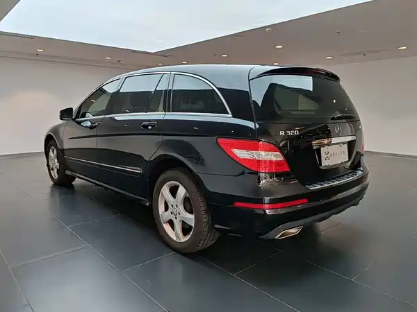 Mercedes-Benz R-Class 2016