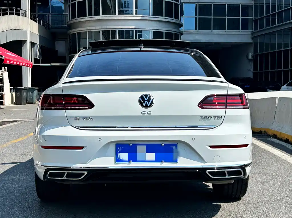 Volkswagen CC 2025 — фото 5